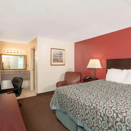 Days Inn By Wyndham Cave City Esterno foto
