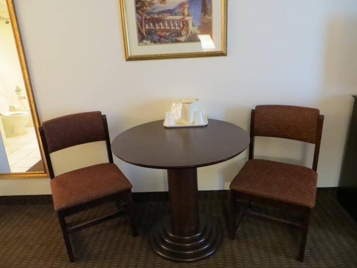 Hotel Days By Wyndham Cave Cave City